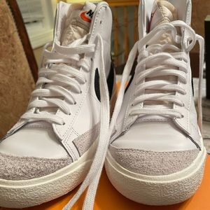 Excellent condition, worn once Nike Blazer Mid 77 Next Nature sneakers